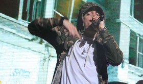 Эминем выпустил новый альбом после четырех лет молчания