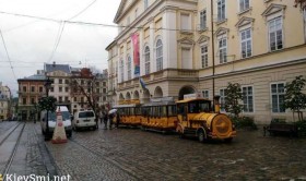 В магазине Львова внезапно умер военный инструктор США