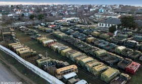 Кремль призвал Киев дать четкий ответ по военной технике в Крыму