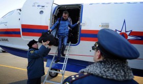 Авиация приостановила на ночь поиски судна «Восток» в Японском море